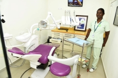 Apollo White Dental launches its 75th clinic (1)