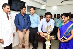 Apollo White Dental launches its 75th clinic (7)
